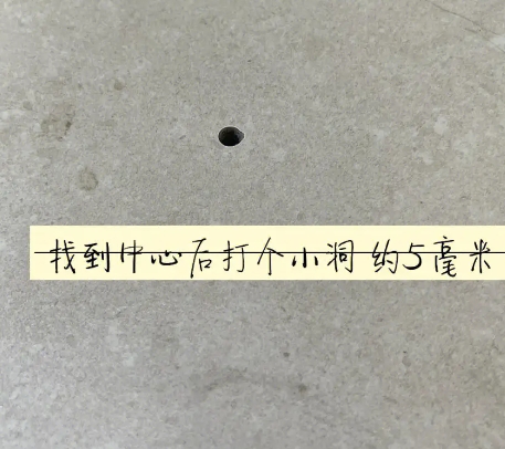 嘉峪关瓷砖空鼓维修公司专业解答在瓷砖铺贴过程中，如果砂料搅拌不均匀，将会带来以下问题